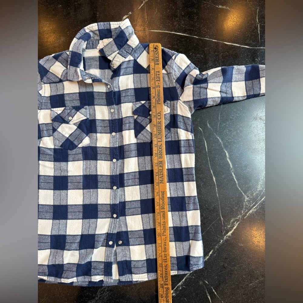 Lovestitch SMALL Blue and Cream Checkered Flannel Long Sleeve Button Up Shirt - Picture 6 of 8
